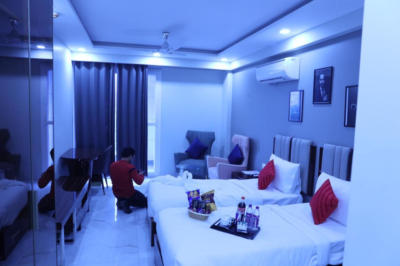 Vaabi Saabi Hotel グルガウン エクステリア 写真